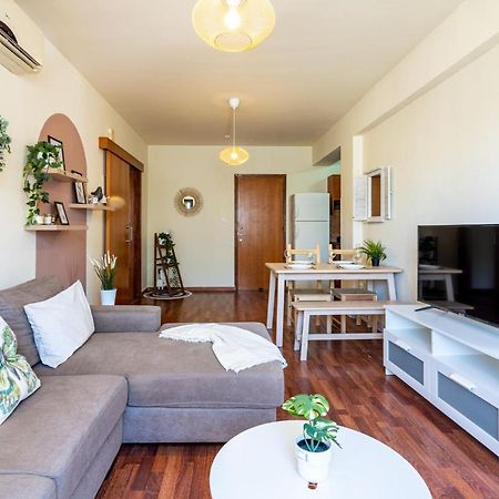 Celine'S 2 Bedrooms Apartment In Larnaca Center Екстер'єр фото